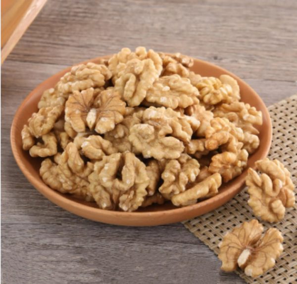 Walnuts kernels