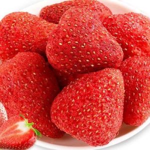 Dried strawberry